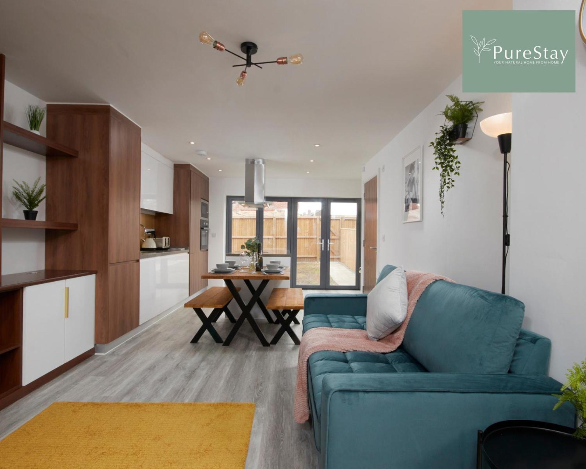 Stunning 5 Bed Manchester House With Parking By Purestay Short Lets & Serviced Accommodation Ngoại thất bức ảnh